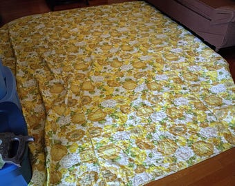 Vintage Twin Sized Yellow Floral Bedspread Vintage Blanket