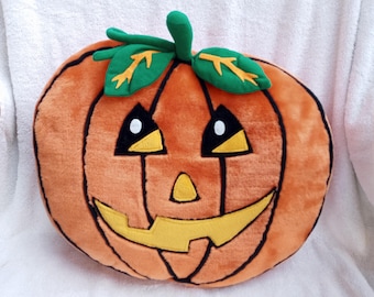 Vintage Halloween Pumpkin Pillow 16&quot; x 14&quot; x 4&quot;