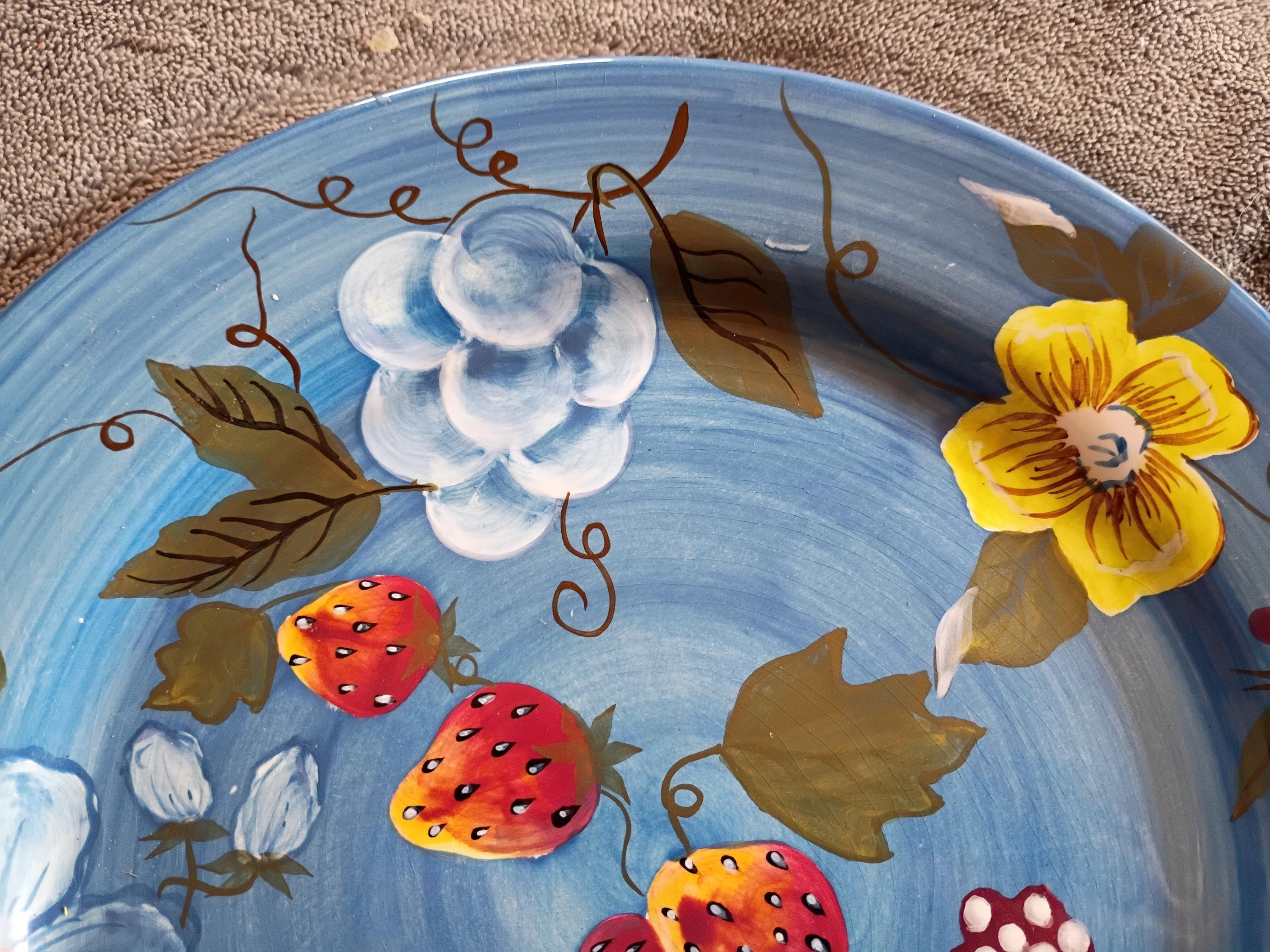 イタリヤ野菜手描き皿セット８枚　Lot of eight Made in Italy Salad plates Vegetable Hand Painted 8 Vintage Hand-Painted Vegetables Italian Large Round Serving
