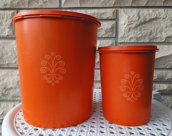 Juego de dos recipientes Tupperware Servelier vintage de color naranja, de 8,5" y 6,25".