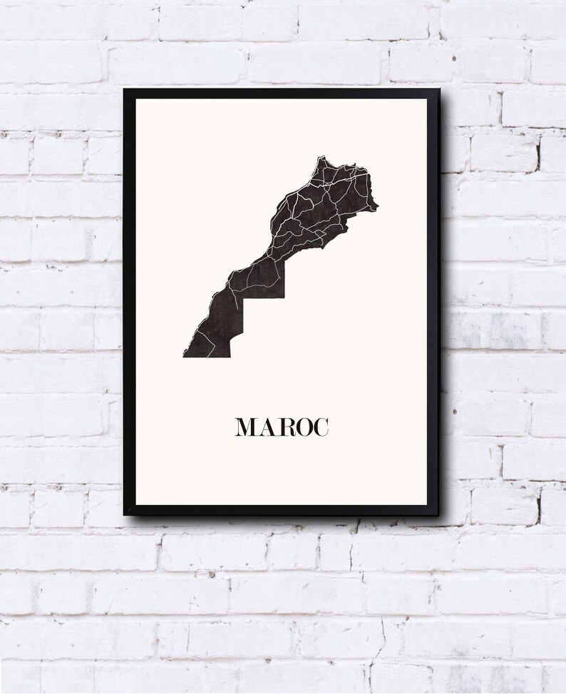 Carte du Maroc graphisme épuré. Décoration minimaliste. Poster couleur ardoise à accrocher. Décoration murale tendance. Décoration réalisée par un créateur. Décoration style scandinave. Affiche pour les amoureux du Maroc. Affiche du Maroc.
