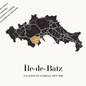 Carte île de Batz graphisme épuré. Décoration style Breton. Cadeau souvenir Bretagne. Affiche scandinave. Affiche amoureux Bretagne. Affiche île de Batz. Décoration minimaliste. Poster couleur ardoise à accrocher. Décoration murale tendance. Décoration réalisée par un créateur. Cadeau homme. Cadeau papa. Cadeau maman. Cadeau de noel. Décoration noir et blanc. Cadeau idéal homme. Cadeau idéal femme. Cadeau unique. Cadeau personnalisé. Cadeau anniversaire. Cadeau de rencontre. Cadeau de mariage.