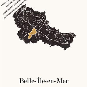 Carte Belle île en mer graphisme épuré. Décoration style Breton. Cadeau souvenir Morbihan. Affiche scandinave. Affiche amoureux Morbihan. Affiche Bretagne. Décoration minimaliste. Poster couleur ardoise à accrocher. Décoration murale tendance. Décoration réalisée par un créateur. Cadeau homme. Cadeau papa. Cadeau maman. Cadeau de noel. Décoration noir et blanc. Cadeau idéal homme. Cadeau idéal femme. Cadeau unique. Cadeau personnalisé. Cadeau anniversaire. Cadeau de rencontre. Cadeau de mariage.