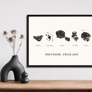 Carte polynésie francaise graphisme épuré, Décoration style polynésien, Cadeau souvenir polynésie, Poster polynésie, Affiche amoureux polynésie, Affiche polynésie, Affiche style scandinave, Décoration minimaliste, Décoration murale tendance, Décoration bureau entreprise, Cadeau homme, Cadeau papa, Cadeau maman, Cadeau de noel, Décoration noir et blanc, Cadeau idéal homme, Cadeau idéal femme, Cadeau unique, Cadeau personnalisé, Cadeau anniversaire, Cadeau de rencontre, Cadeau de mariage, tahiti