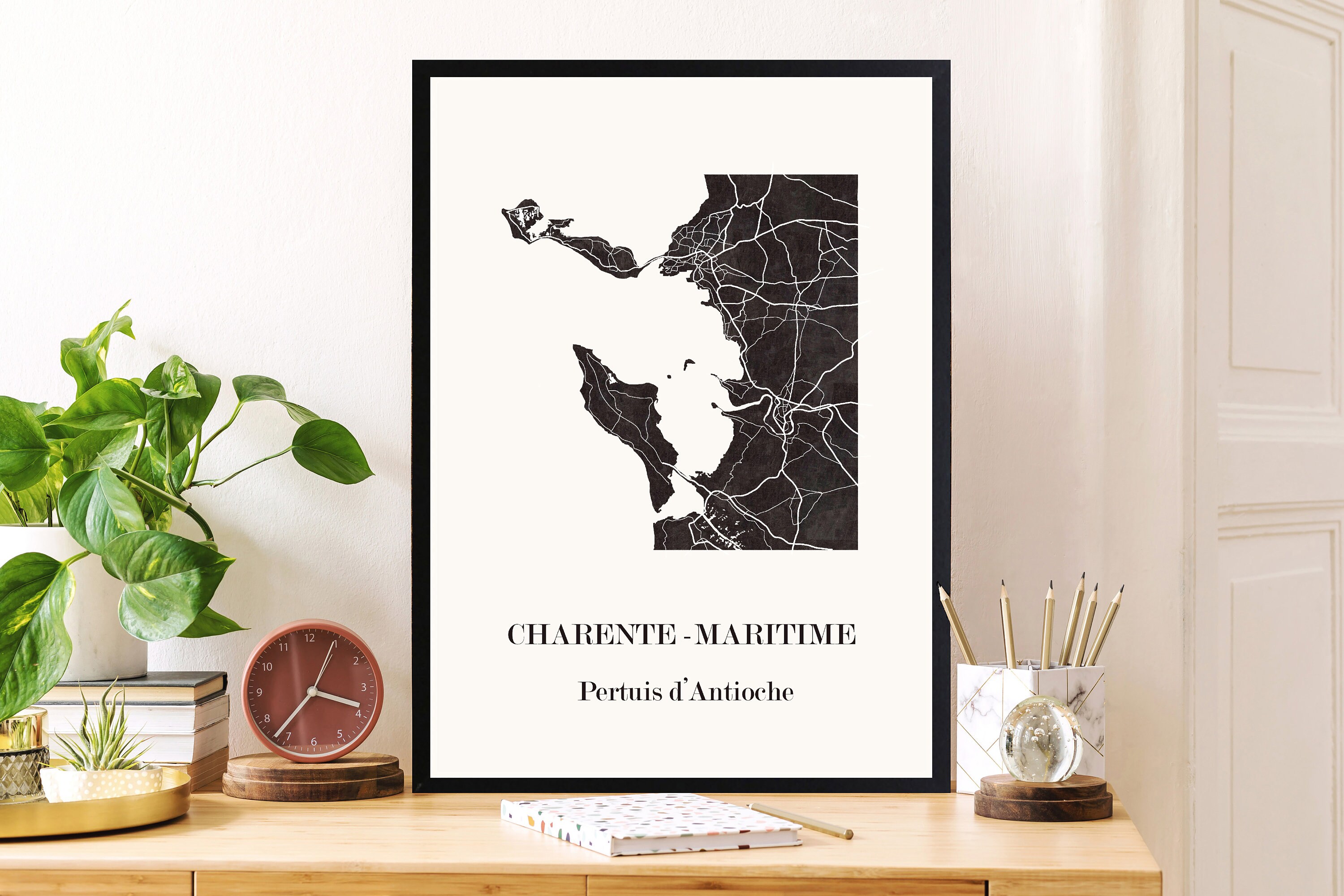 Carte Design de Charente-Maritime Pour Décoration, Cadeau Personnalisé, Fête Des Mères