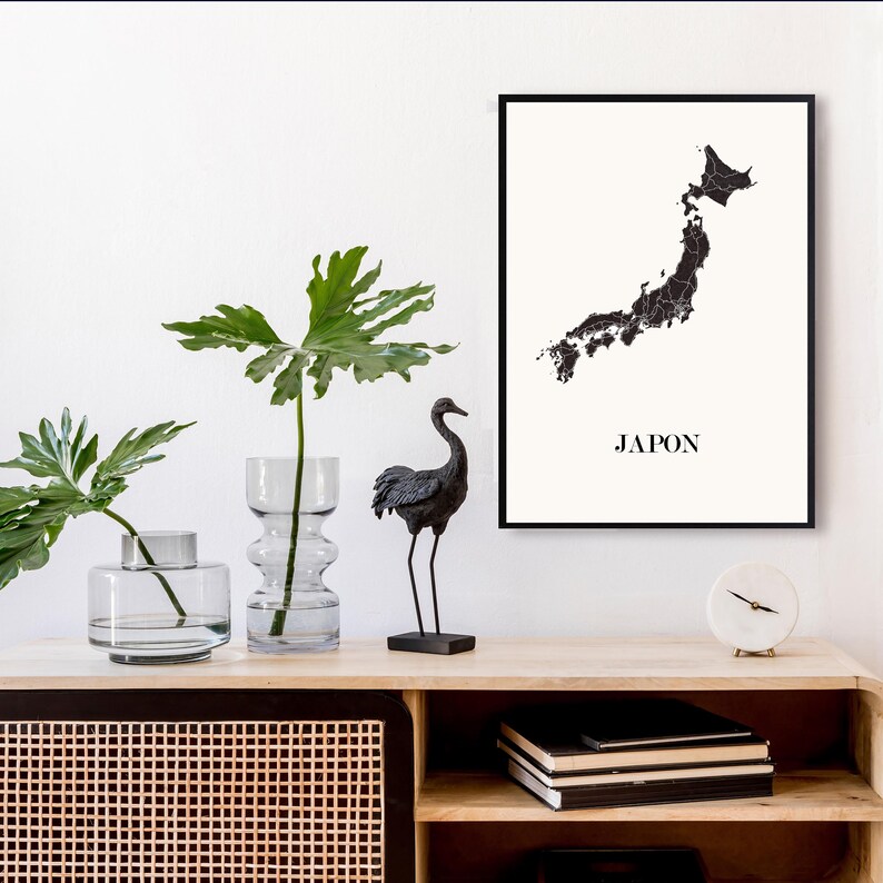 Carte du japon graphisme épuré, Décoration style japonais, Cadeau souvenir japon, Affiche style scandinave, Affiche amoureux japon, Affiche japon, Décoration minimaliste, Poster couleur ardoise à accrocher, Décoration murale tendance, Décoration réalisée par un créateur, Cadeau homme, Cadeau papa, Cadeau maman, Cadeau de noel, Décoration noir et blanc, Cadeau idéal homme, Cadeau idéal femme, Cadeau unique, Cadeau personnalisé, Cadeau anniversaire, Cadeau de rencontre, Cadeau de mariage