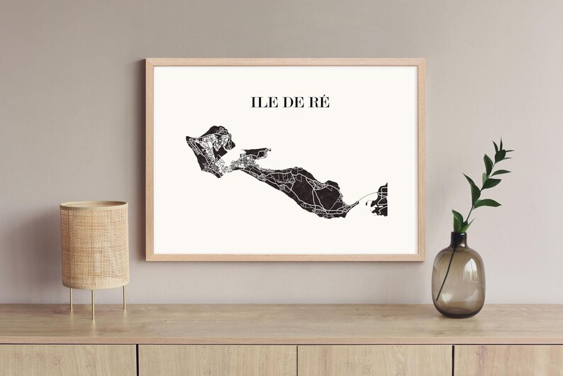 Carte ile de ré graphisme épuré, Décoration style rethais, Cadeau souvenir ile de ré, Poster couleur ardoise ile de ré, Affiche amoureux ile de ré, Affiche ile de ré, Affiche style scandinave, Décoration minimaliste, Décoration murale tendance, Décoration bureau entreprise, Cadeau homme, Cadeau papa, Cadeau maman, Cadeau de noel, Décoration noir et blanc, Cadeau idéal homme, Cadeau idéal femme, Cadeau unique, Cadeau personnalisé, Cadeau anniversaire, Cadeau rencontre, Cadeau mariage personnalisé