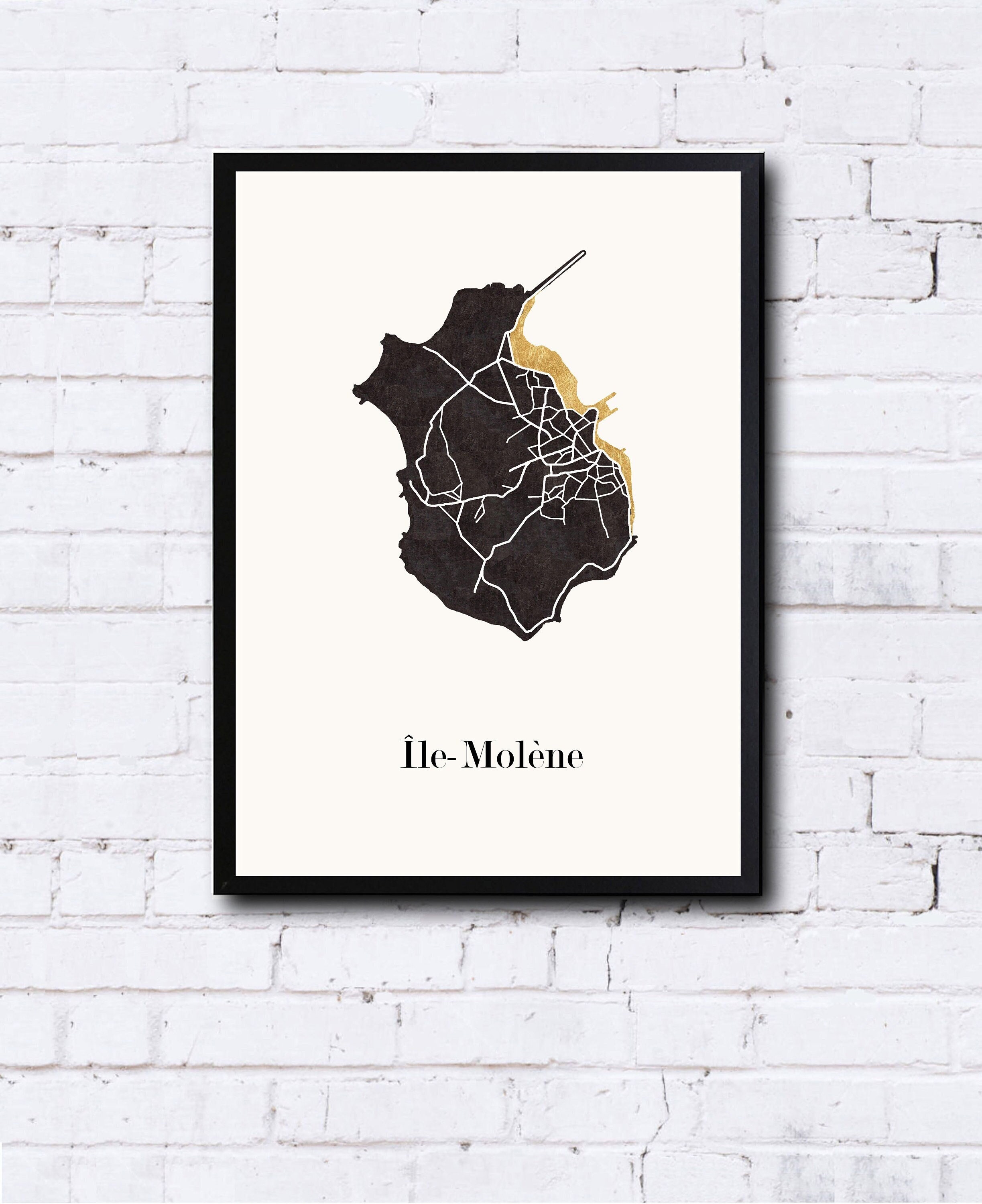 Carte Design de L'ile Molene Dans Le Finistère Pour Décoration, Cadeau Personnalisé, Fête Des Mères