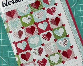 Heartfelt Quilt Pattern From Thimble Blossoms, Valentine’s Day Quilt, Quilted Heart