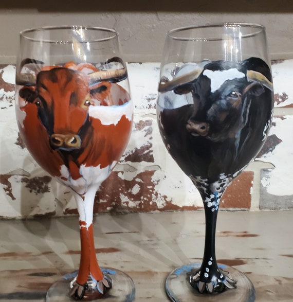 Wine Glasses Custom Painted "bottoms Up" of Horses, Cats, Dogs, Cow,  Chickens, Animals - Etsy