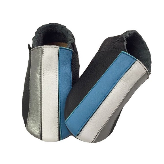 black soft sole shoes