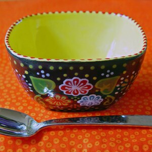 Hand-Painted Black Ceramic Floral Square Food Bowl (12 oz.)