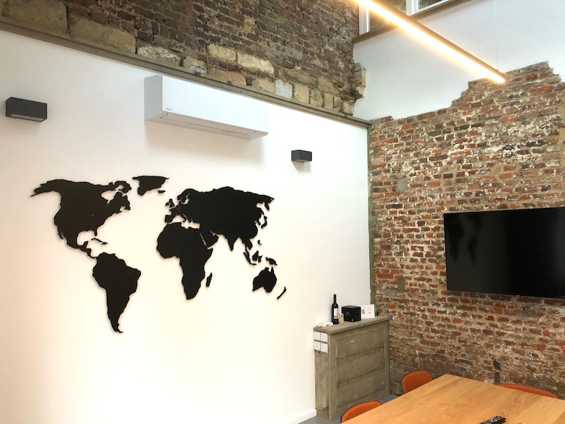 XL Magnetic wooden 3D world map, floating on the wall, in black and white silver or your own color, in 3 sizes image 5
