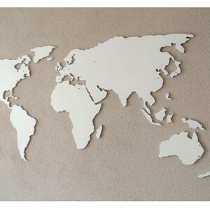 XL Magnetic wooden 3D world map, floating on the wall, in black and white silver or your own color, in 3 sizes image 4