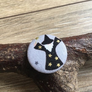Wizard badge, wizard print, wizard gift, wizard pin, party bag filler, wedding favour, class gift, wizard party, fabric badge, cracker