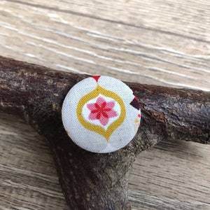 Bauble badge, bauble PIN, kerst badge, kerst PIN, Advent kalender vuller, vuller van de kous, cracker gift, Christmas Cracker filler