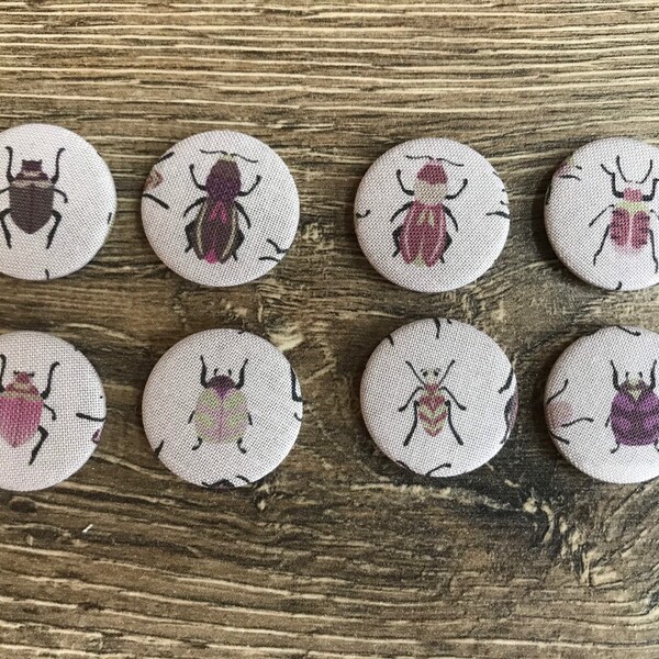 Insect badge, insect pin, insect magnet, bug badge, bug pin, bug, cracker fillers, advent calendar filler, stocking filler, party bag filler