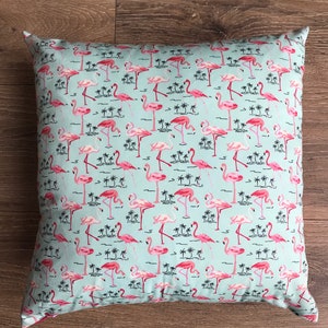 Flamingo cushion cover, Flamingo decor, flamingo pillow, flamingo print, flamingo gift, housewarming gift, new home gift, pretty cushion