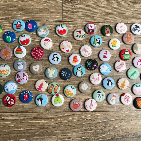 Set of Christmas badges, Christmas magnets, Christmas badge, Christmas pin, class gift, advent calendar filler, stocking filler, homemade cr