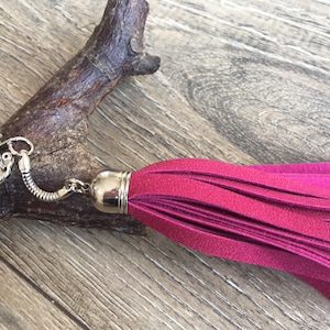 Pink tassel keyring, tassel keyring, pink keychain, tassel keychain, pink gift, pink charm, tassel charm, tassel gift, bag charm, bag tassel