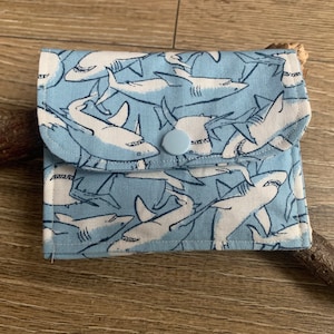 Bolsa de cartão de tubarão, bolsa pequena, porta-cartão, bolsa de tubarão, carteira de tubarão, estampa de tubarão, presente de tubarão, bolsa de cartão, vale-presente