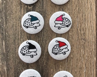 Weihnachten Igel, Igel Pin, Weihnachten Igel Magnet, Igel Geschenk, Cracker Füller, Adventskalender Füller, Weihnachtsstrumpffüller