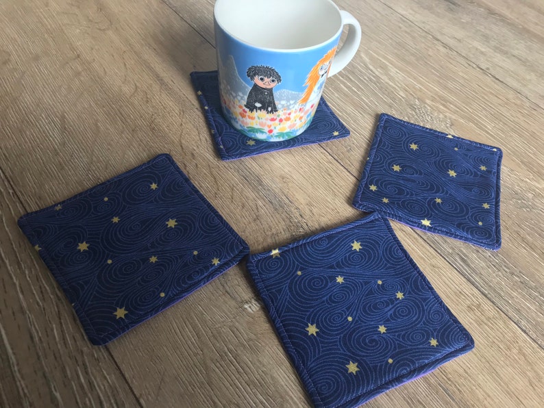 Stern Untersetzer, Stern Druck, Stern Geschenk, Stoff Untersetzer, neues Haus Geschenk, Housewarminggeschenk, Lehrer Geschenk, Tee-Liebhaber-Geschenk, Kaffee-Liebhaber-Geschenk Bild 1