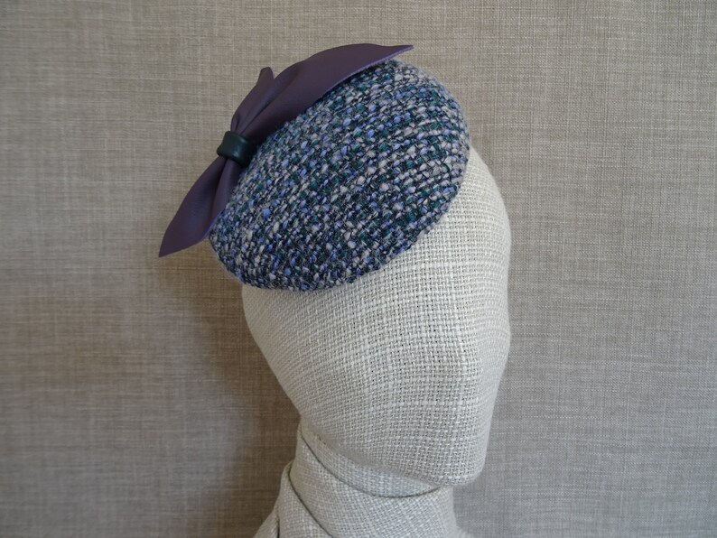 Vintage inspired boucle pillbox hat button shaped fascinator with purple leather bow CK43 lavender green beret style cocktail hat