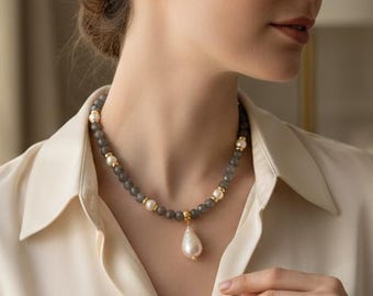 Collier labradorite, collier de perles baroques, collier de perles, collier en or, collier en cristal, collier décoratif, collier de pierres précieuses, collier gris