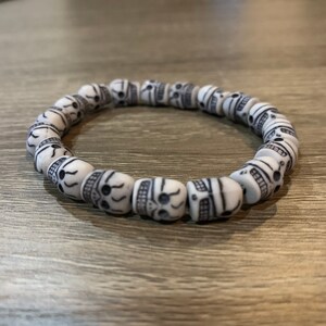 Elastic Skull Bracelet image 2