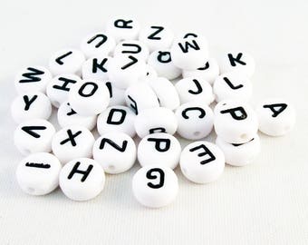 NL40 - Lot of 26 Alphabet Complete Pearls or Letters to Unity in White and Black Acrylic