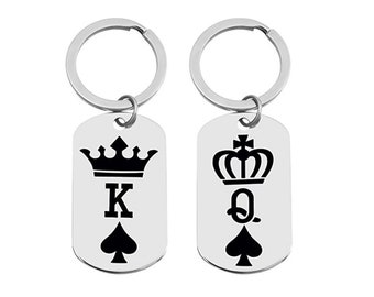 A1222L - Porte-Clés Acier TItanium Couple Roi Dame de Pique Poker Cartes Jouer / 100% Titanium Steel Cards Casino King Queen Spade Keychain