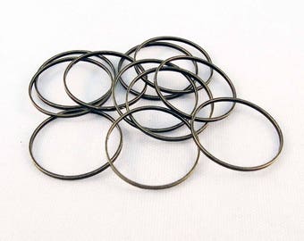 CTA13 - Closed rings circles bronze 16 mm in diameter