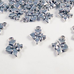BCP164 - Breloques Pique Coeur Carreau Trèfle Poker Carte Poker Argent / Silver Poker Suits Spade Heart Diamond Club Playing Cards Charm