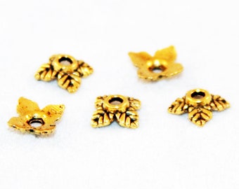 CAL18 - Lot de 5 Calottes Doré Antique en forme de Fleur Feuille de 6mm X 6mm