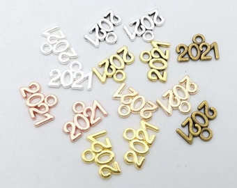 A11203 Charms Pendants Day Year New Year Celebration 2016 2019 2020 2021 2022 2023 2024 2025 Silver Bronze Gold Rose Gold New Year