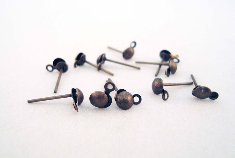 BO25 Lot de 12 Clous Bronze Support Boucles d'Oreilles Puce à forme Rond image 1