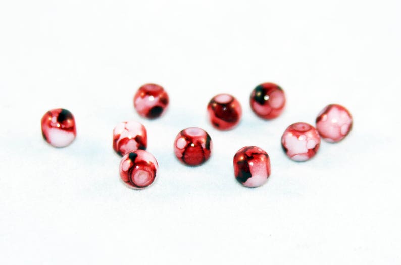 PDL114 50 Glass Beads Red Shades Rose Rare Abstract Patterns Vintage Romantic 6mm image 1