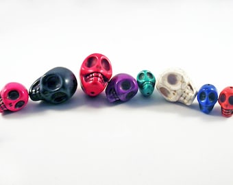 PHW03 - Grandes Perles Géantes Connecteur Howlite Tête de mort 8 couleurs / Large Giant Turquoise Skull Connector Spacer Beads 8 Colours