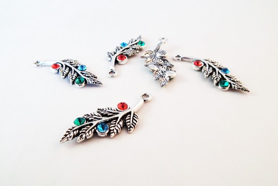 BP94 - Jolie Breloque Pendentif Feuille Arbre Argenté Cristal Strass / Delicate Silver Tree Leaf Mixed Colours Crystal Strass Charm Pendant