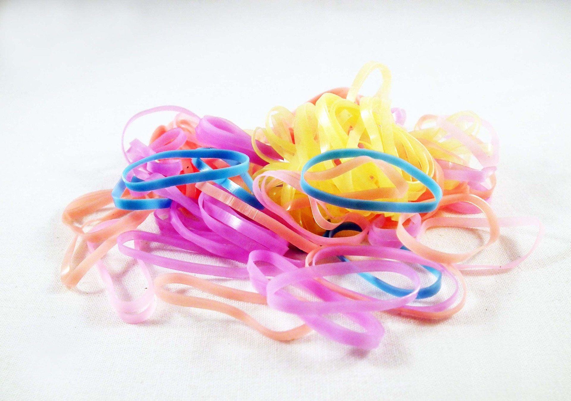 Ad44-lot of 100 Elastic Colors Mixed Random Bracelets Hair - Etsy Ad44-lot of 100 Elastic Colors Mixed Random Bracelets Hair - Etsy