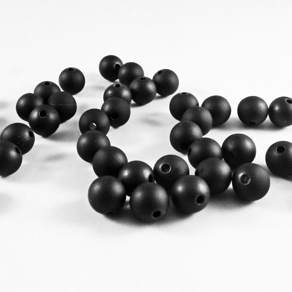 PD69 - Set of 20 Pearls Texture Effect Matte FinishEs Black Rubber 8mm diameter / 20 Pieces Vintage Black Rubber Effect Resin Beads 8mm