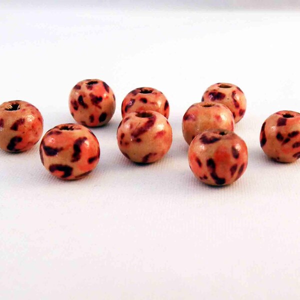 PBB05 - 50 8mm Leopard Printed Wooden Rounds