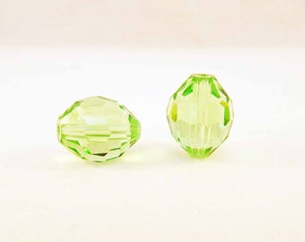 PAC88 - 2 Perles Précieuses Vert Transparent 16mm X 10mm en Cristal à Facettes