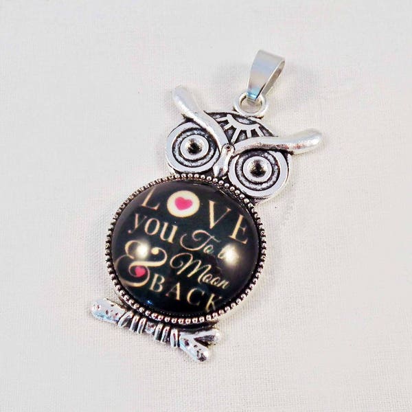 BG24 - Breloque Pendentif Hibou Grand Yeux sur Arbre Cabochon en Verre Love Moon Amour Motif Coeur