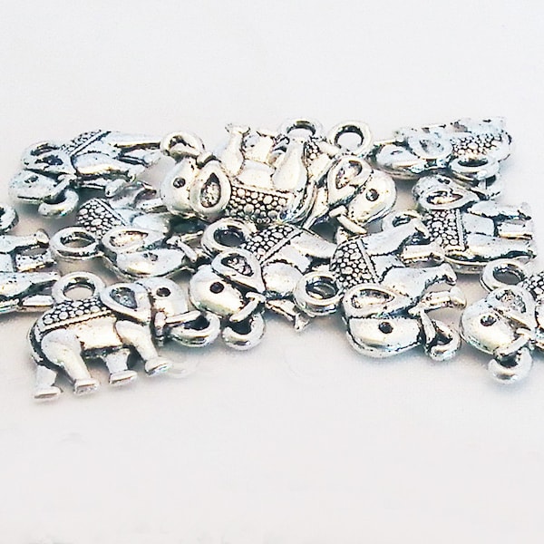 BCP125 - Set of Charms Pendant Elephant Trompe Chance en Argent Vieilli / Silver Trunk Elephant Pendants Charms