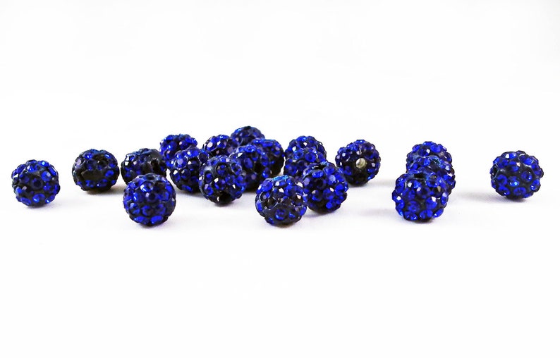 PSM40 Lot de 16 Perles Rondes 8mm en Cristal Disco Shamballa Strass Bleu Royal Reflets Scintillant Électrique image 1