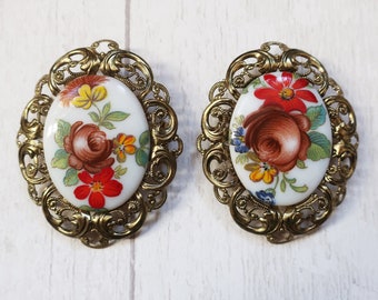 Hand painted floral brooches, West German vintage brooch, vintage ceramic painted brooch