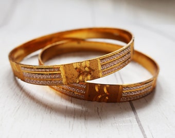 Vintage goldtone bangles, etched metal bracelets, gold coloured bracelets, engraved metal bracelet
