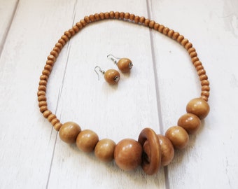 Vintage wooden necklace & earring set, vintage wooden demi-parure, wooden necklace, wooden earrings